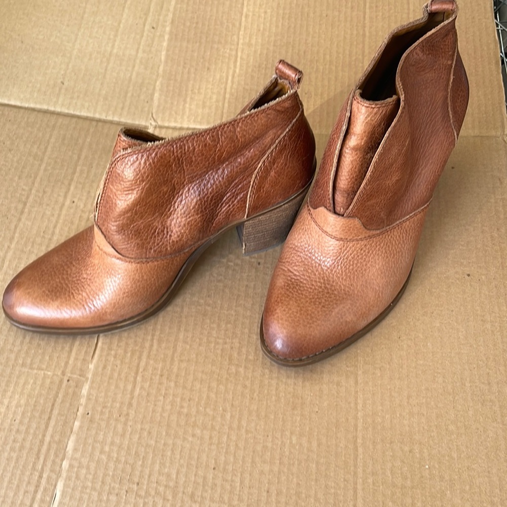 Lucky Brand Cognac Leather Booties